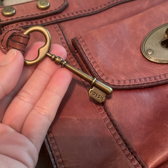 Fossil Vintage crossbody. Excellent condition! - Picture 3 of 14